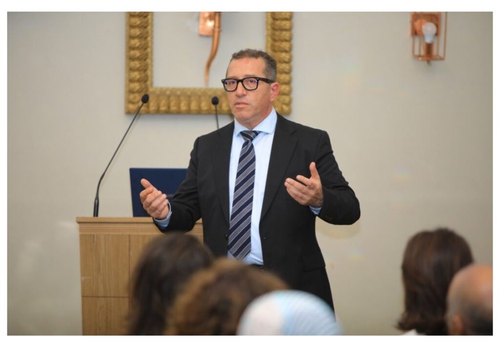 Fouad Benjoudar, expert cybersécurité pour COMEX, en conférence
